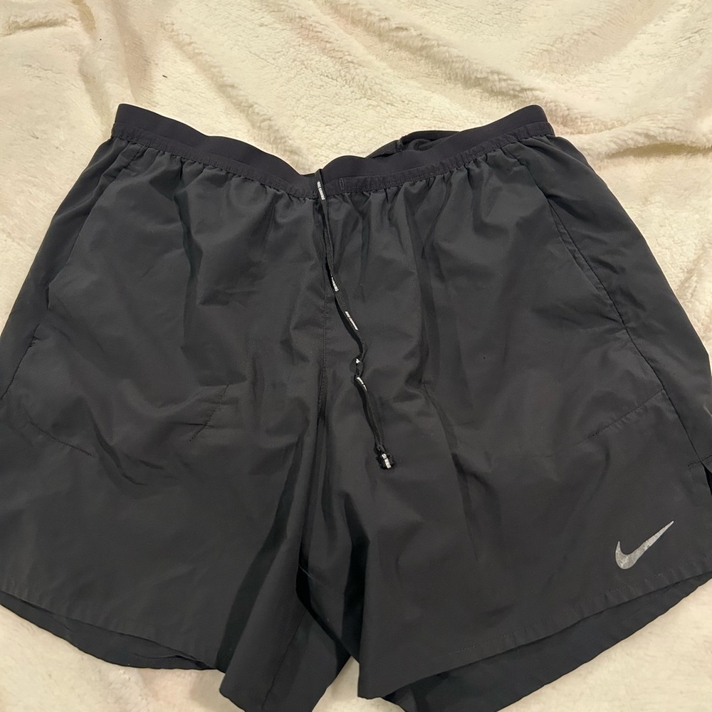 Nike Men's Dark Gray Athletic Shorts